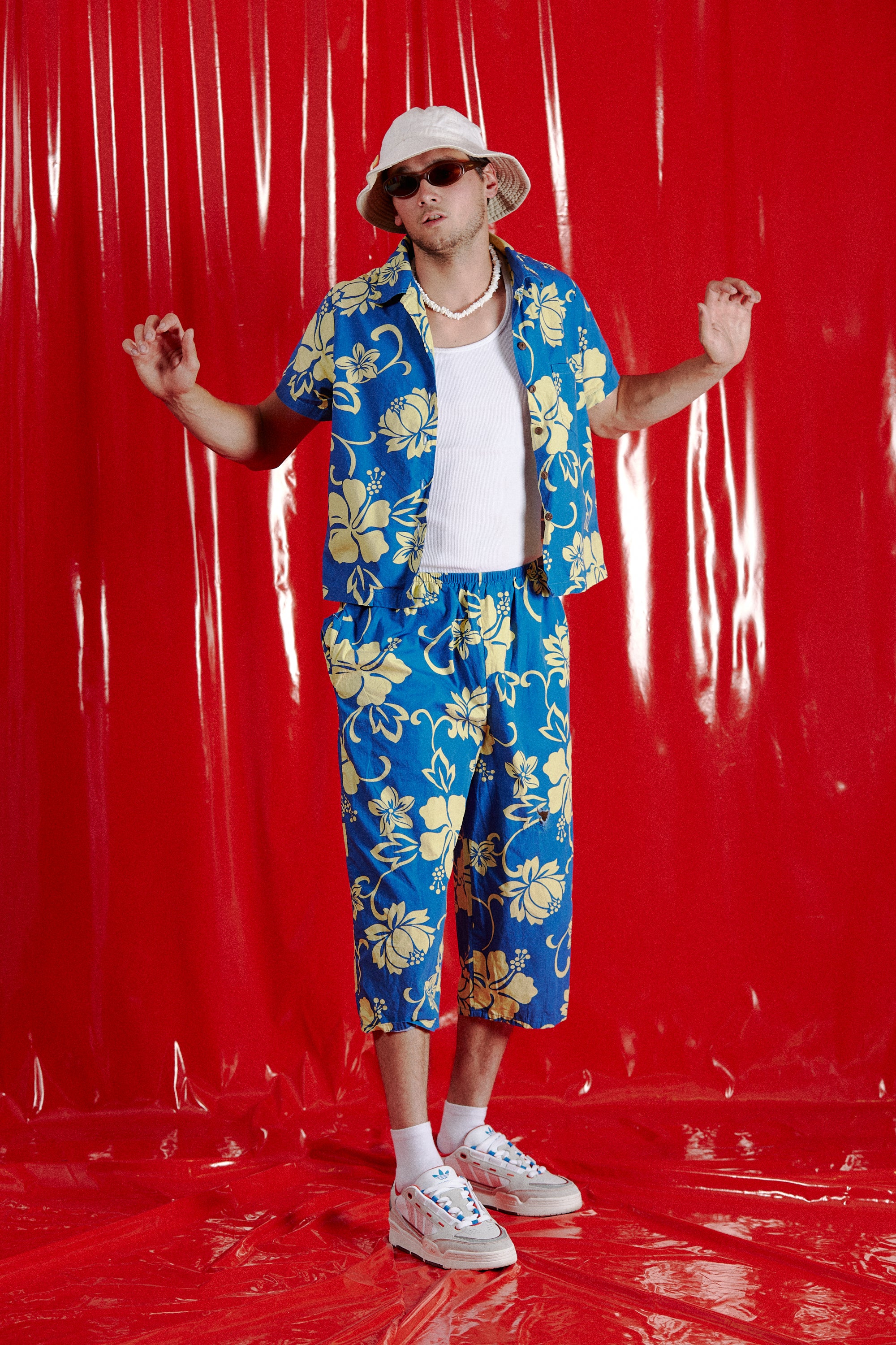 Vintage Hilo Hattie Hawaiian Set in a vintage style from thrift store Twise Studio