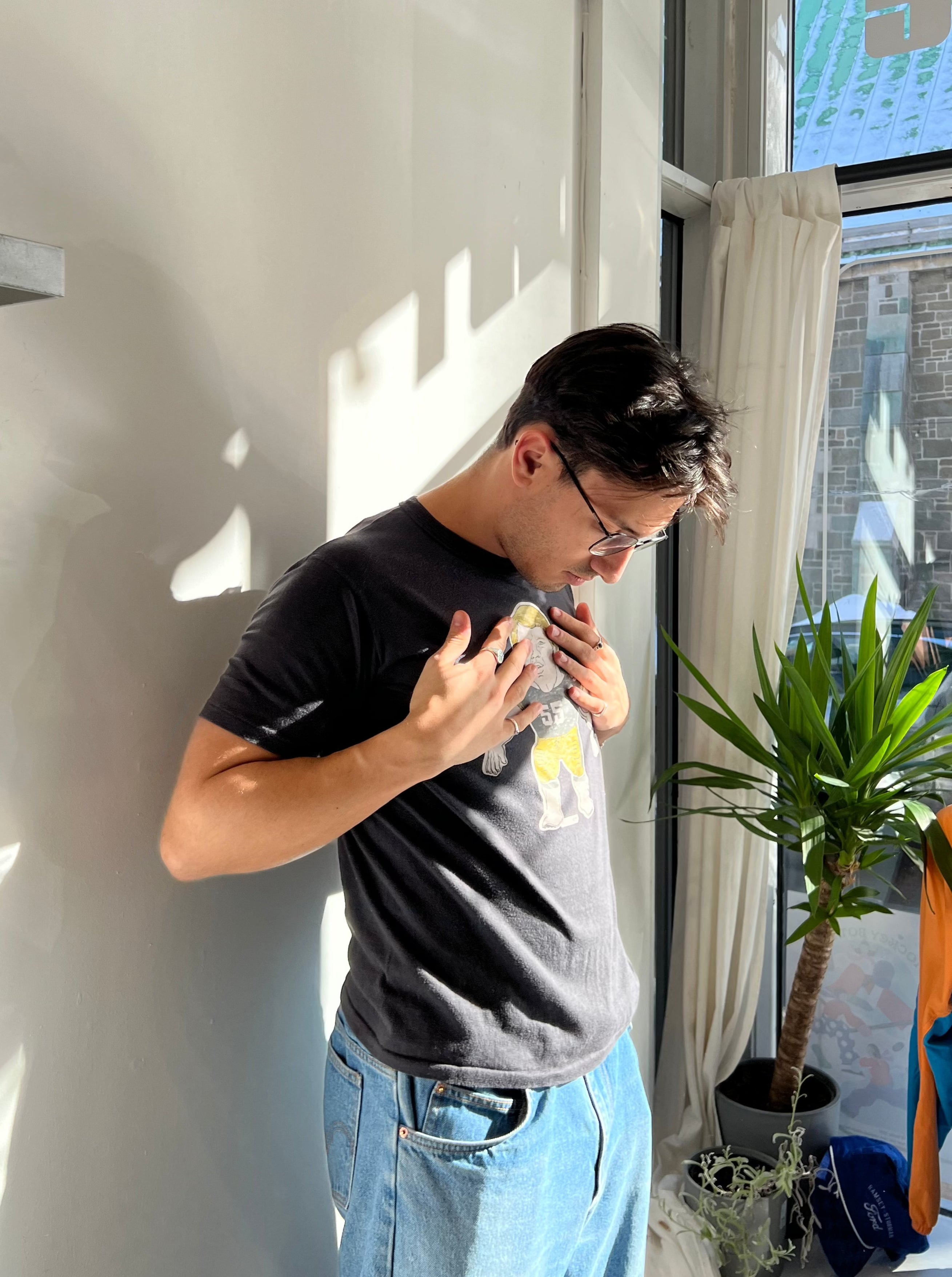 1979 John Kolb NFL Caricature T-shirt