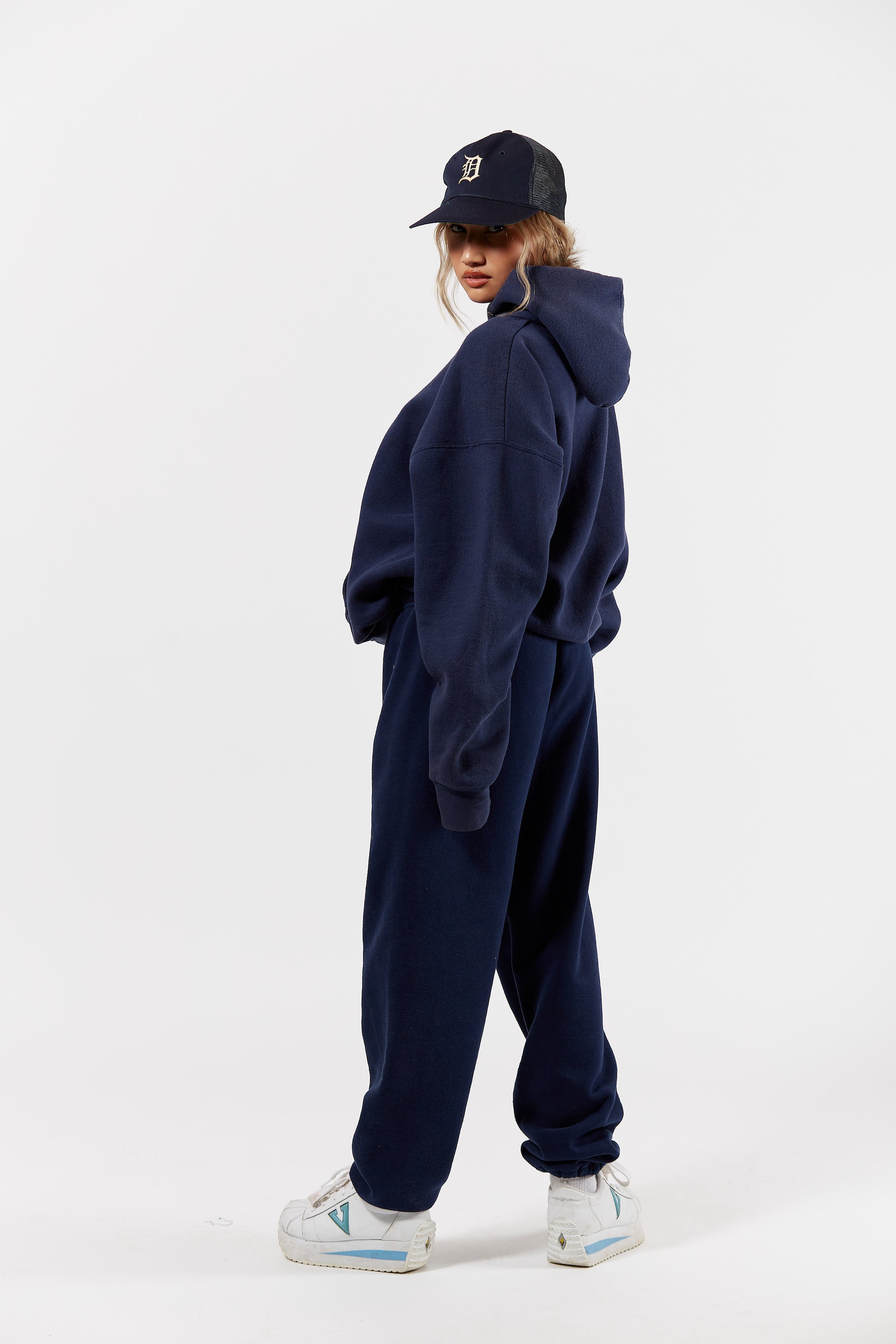 Nike Air Bootleg Sweatshirt in a vintage style from thrift store Twise Studio