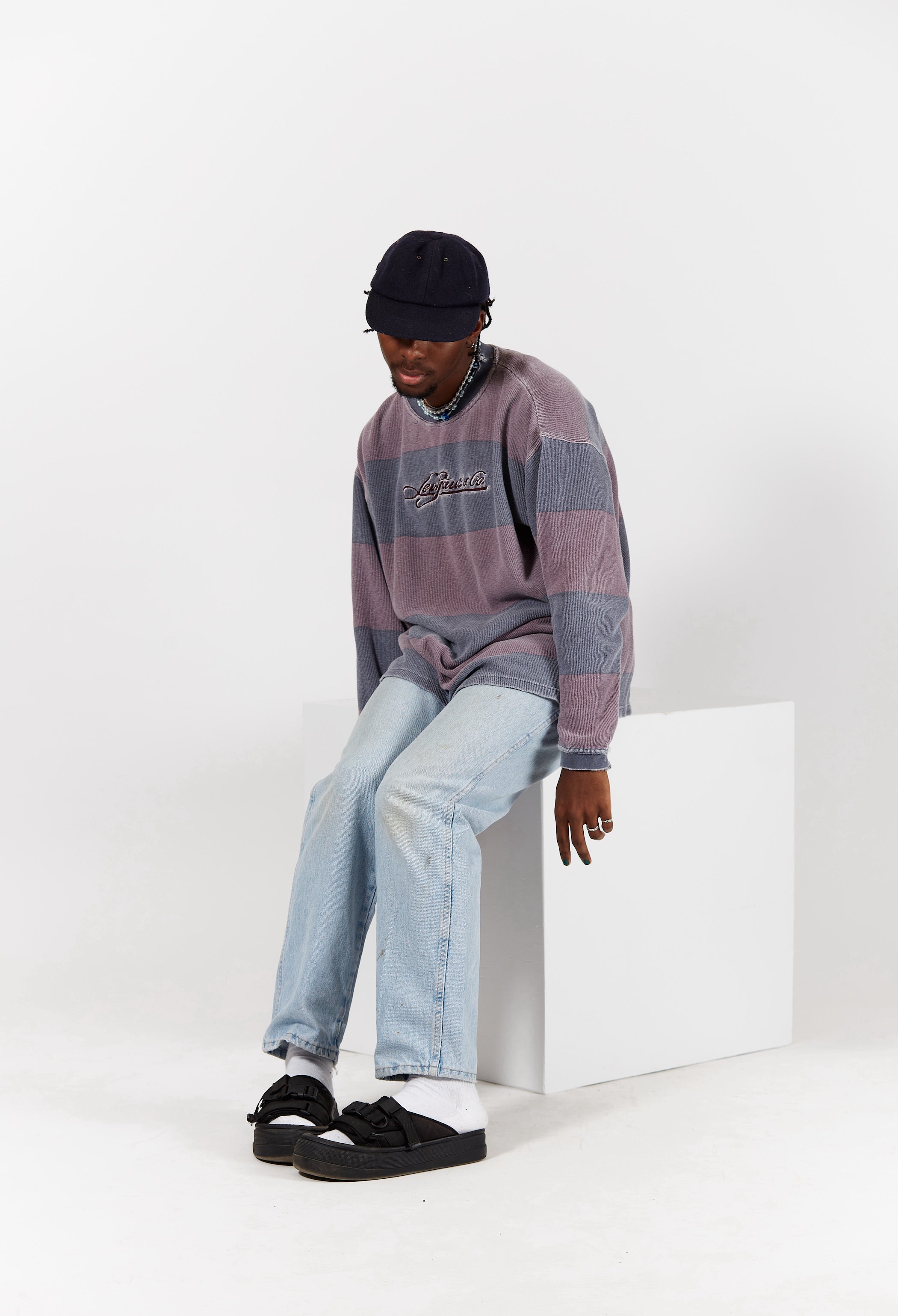 Levistrauss Faded Sweater in a vintage style from thrift store Twise Studio